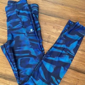 NWOT Domyos French Yoga/Pilates/Cardio Leggings
